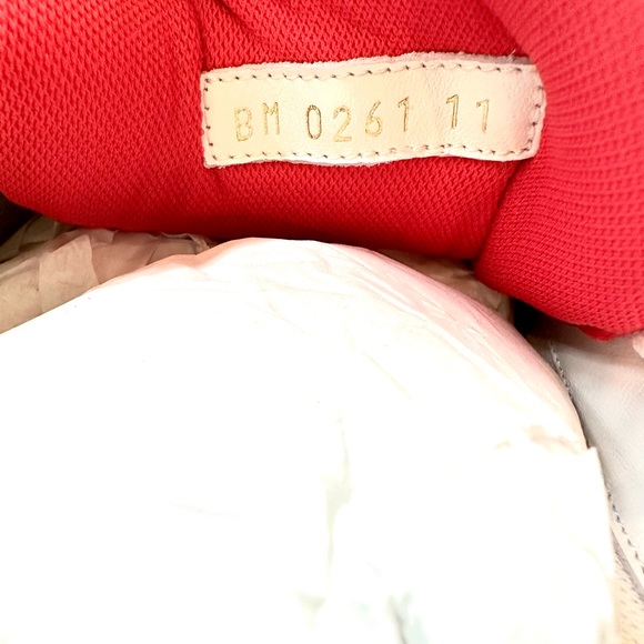 Louis Vuitton Virgil Abloh Limited Edition - Picture 6 of 6